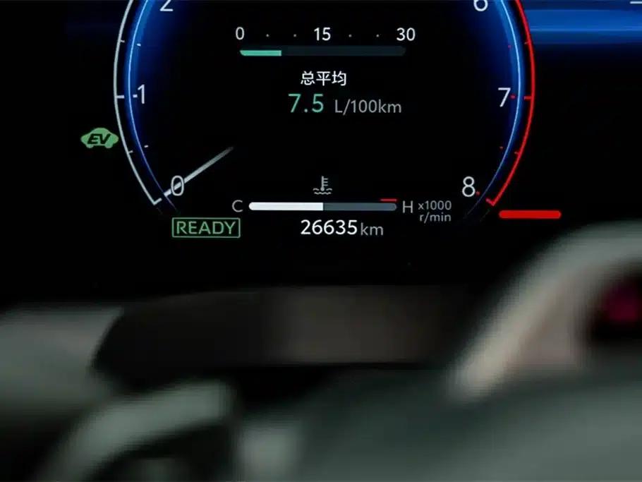 2024 Alphard Hybrid 2.5L Premium Edition — миниатюра 9