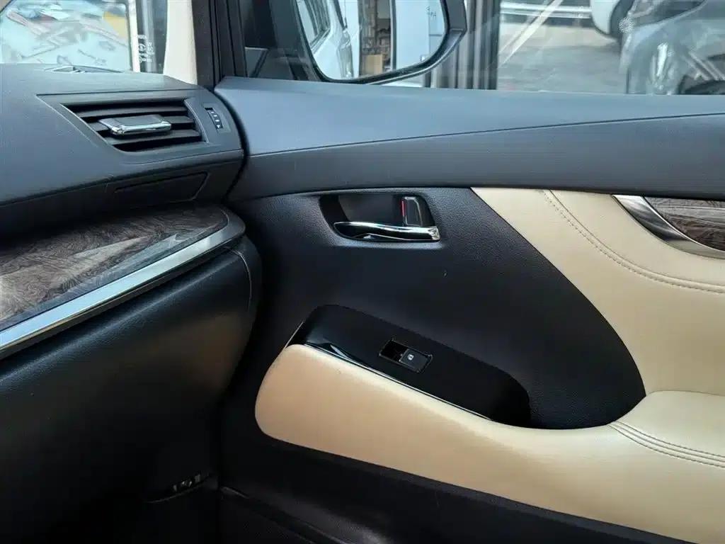 2020 Alphard Hybrid 2.5L Premium Edition — миниатюра 14