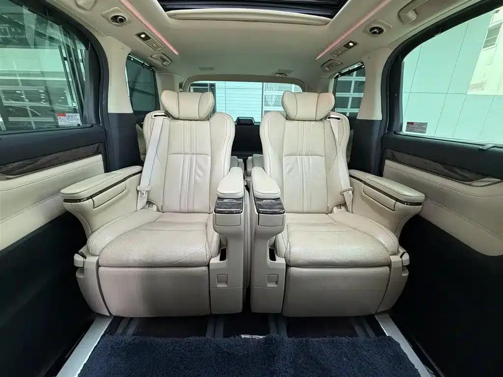 2020 Alphard Hybrid 2.5L Premium Edition — миниатюра 34