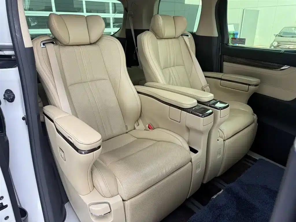 2020 Alphard Hybrid 2.5L Premium Edition — миниатюра 37