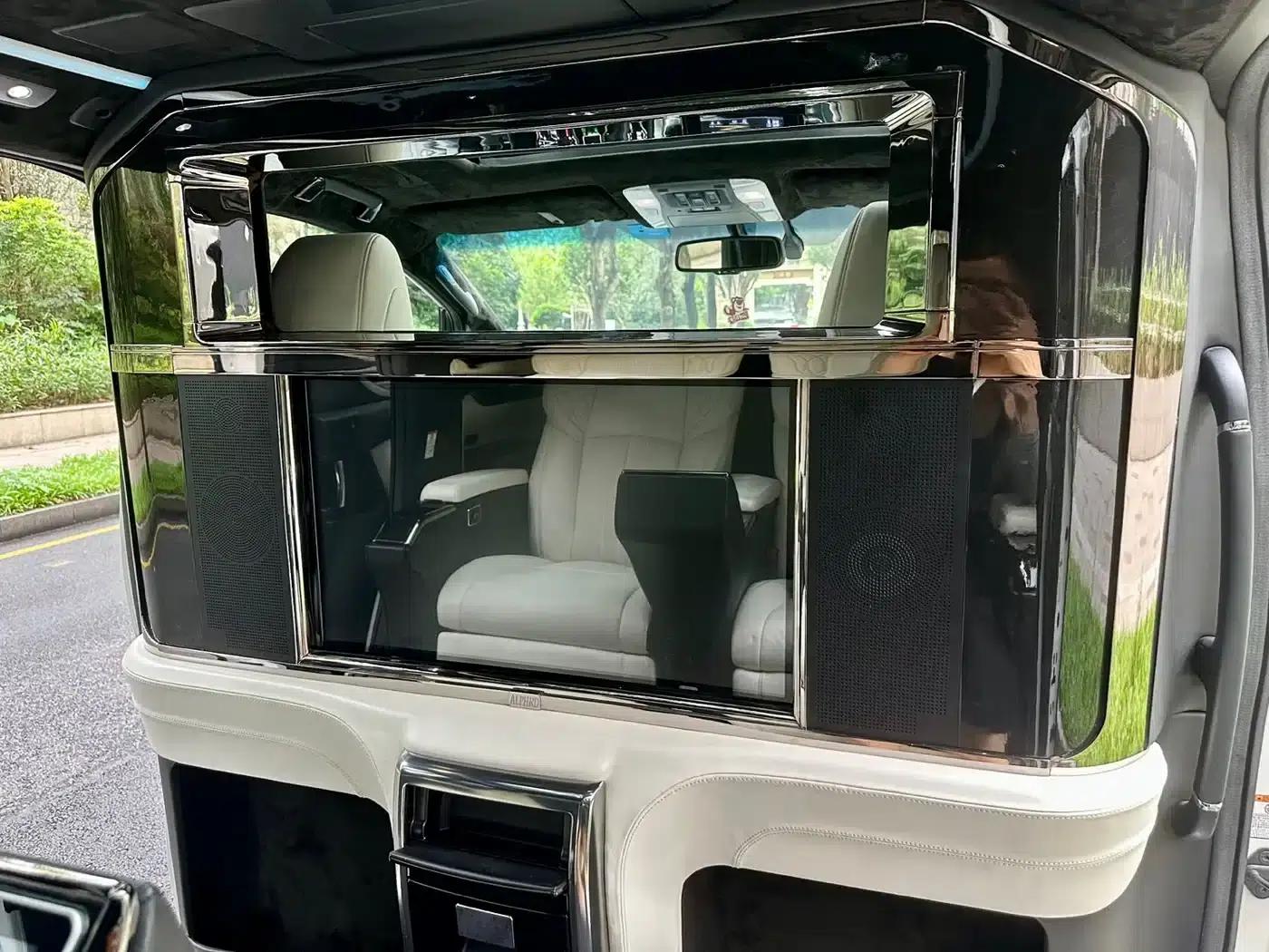 2018 Alphard Facelift 3.5L Premium Edition — миниатюра 12