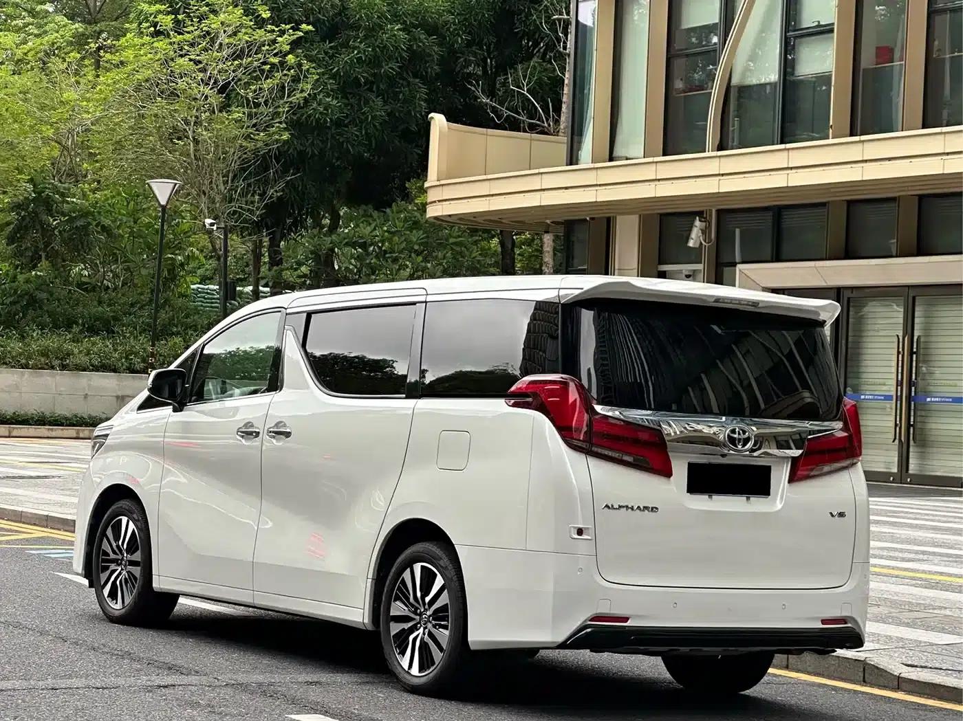 2018 Alphard Facelift 3.5L Premium Edition — миниатюра 14
