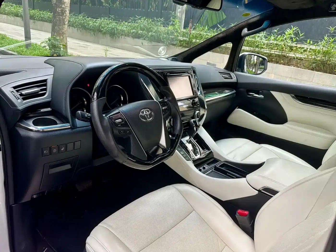 2018 Alphard Facelift 3.5L Premium Edition — миниатюра 5