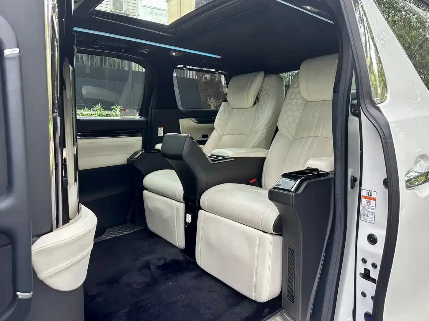 2018 Alphard Facelift 3.5L Premium Edition — миниатюра 8