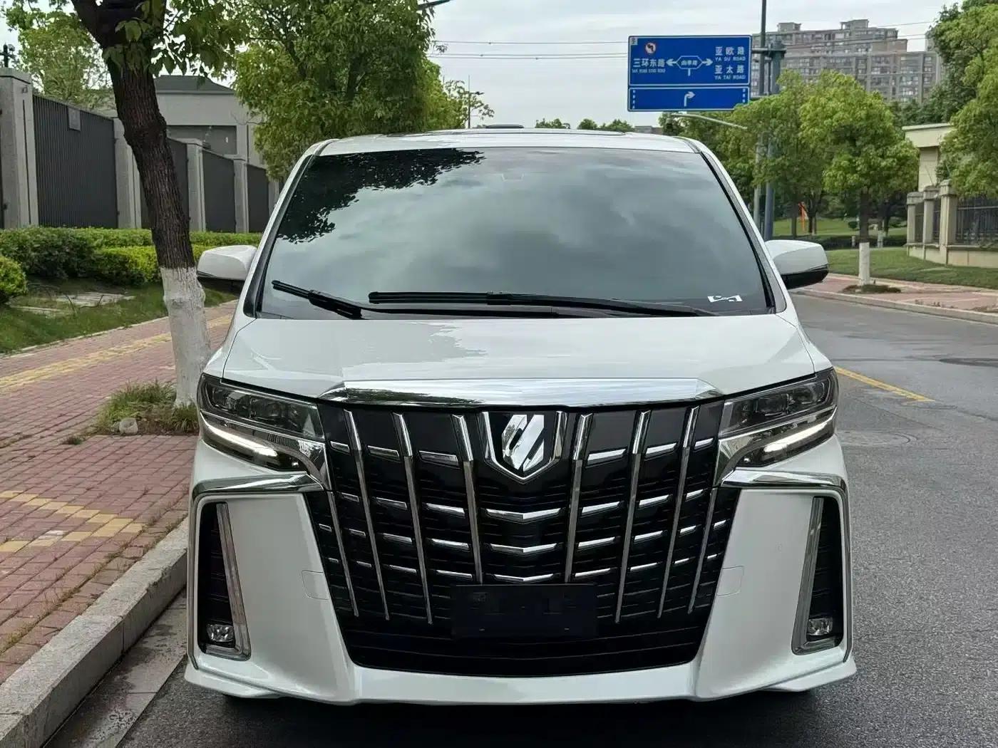 2018 Alphard Facelift 3.5L Premium Edition — миниатюра 2