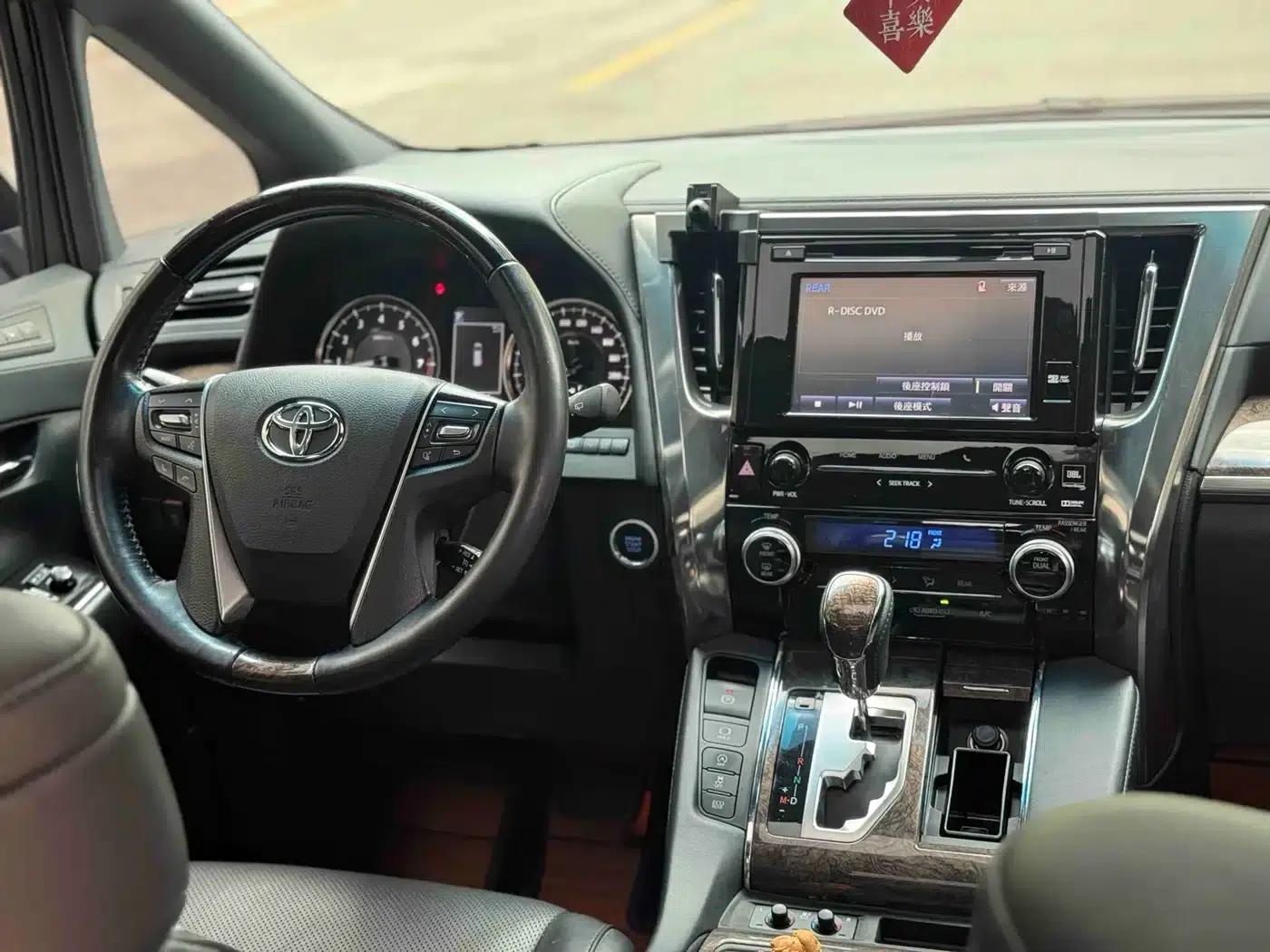 2018 Alphard Facelift 3.5L Premium Edition — миниатюра 5