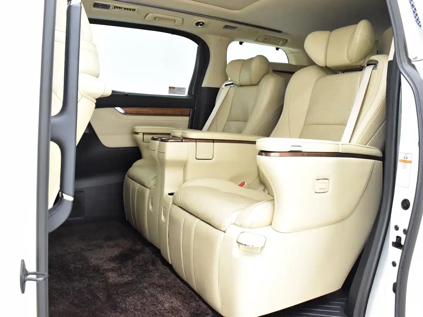 2015 Alphard 3.5L Premium Edition — миниатюра 17