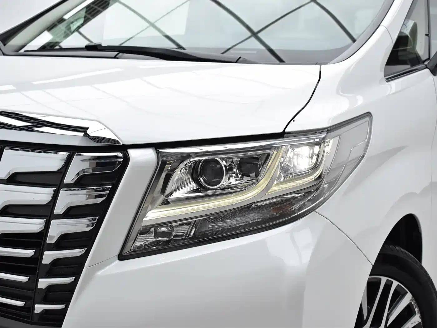 2015 Alphard 3.5L Premium Edition — миниатюра 4