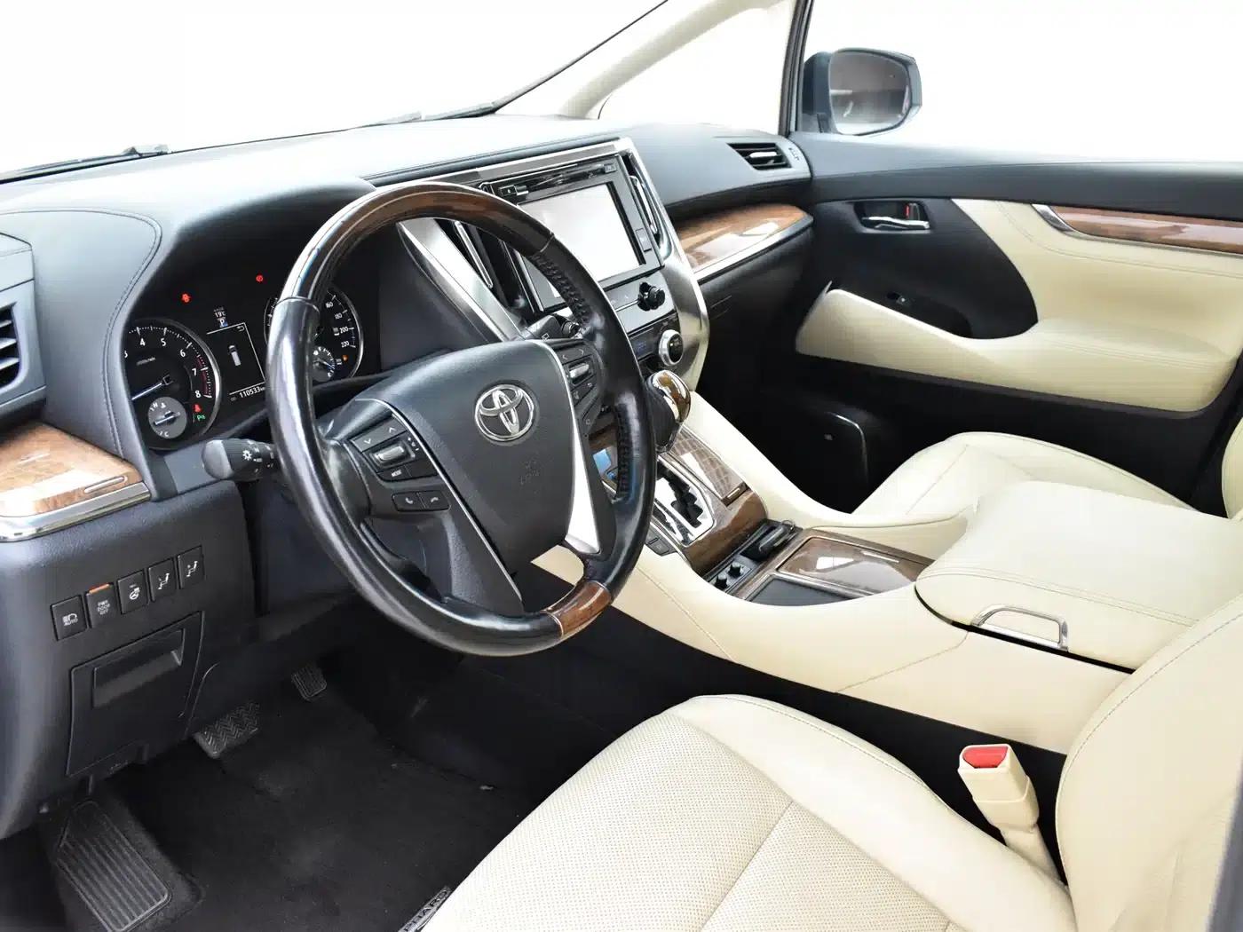 2015 Alphard 3.5L Premium Edition — миниатюра 8