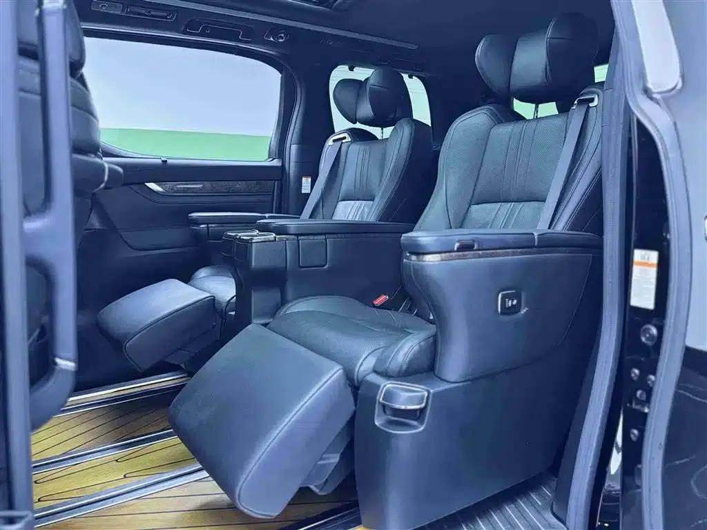 2021 Alphard Hybrid 2.5L Premium Edition — миниатюра 12