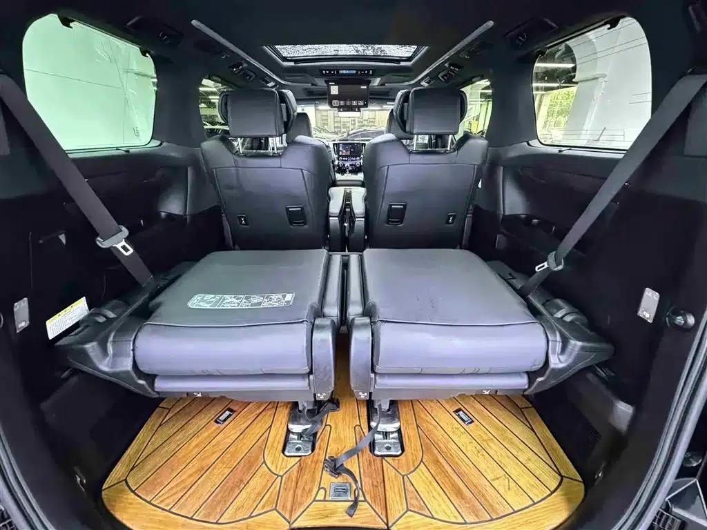 2021 Alphard Hybrid 2.5L Premium Edition — миниатюра 25