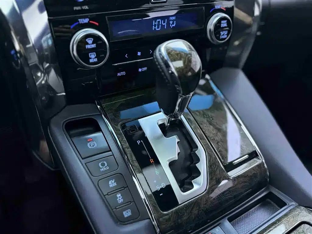 2021 Alphard Hybrid 2.5L Premium Edition — миниатюра 8