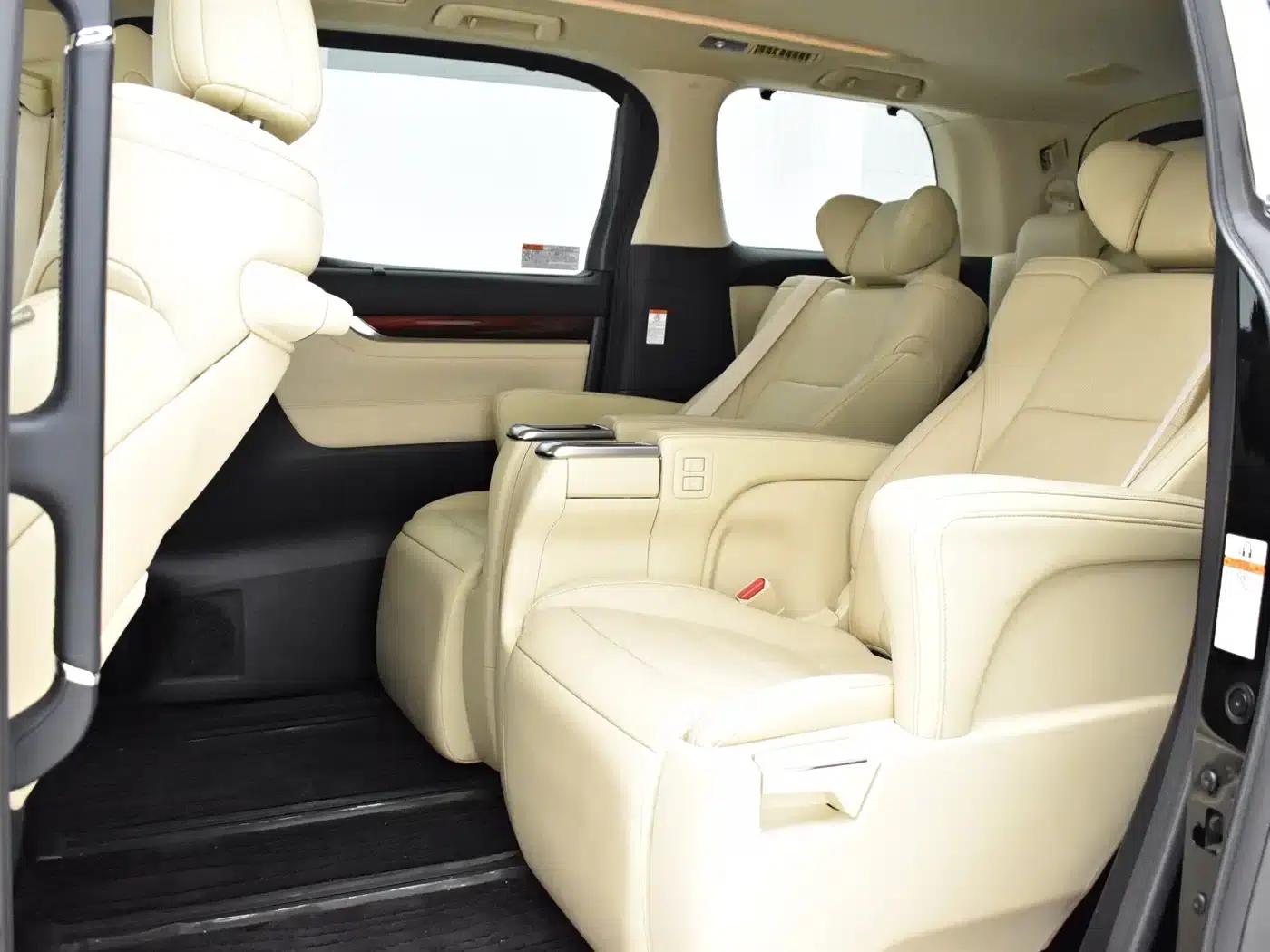 2015 Alphard 3.5L Luxury Edition — миниатюра 14