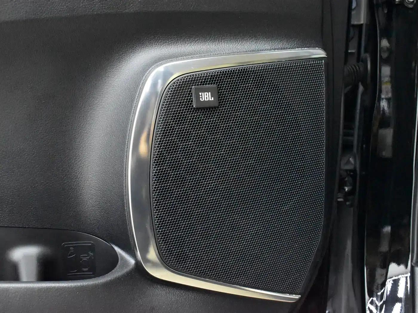 2015 Alphard 3.5L Luxury Edition — миниатюра 15