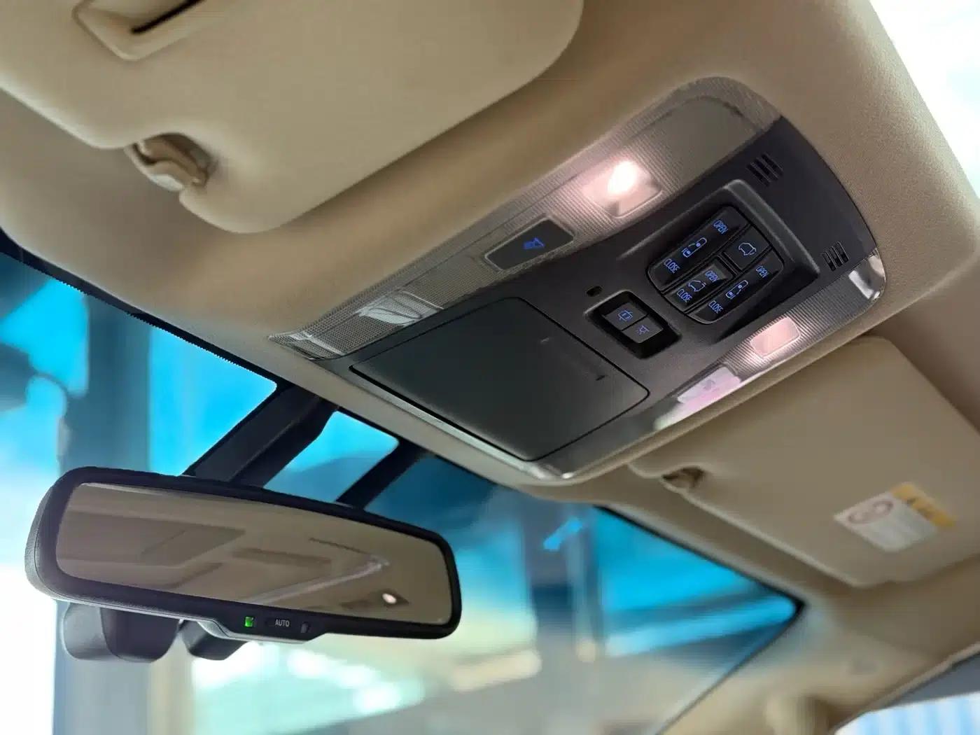 2018 Alphard Facelift 3.5L Premium Edition — миниатюра 13