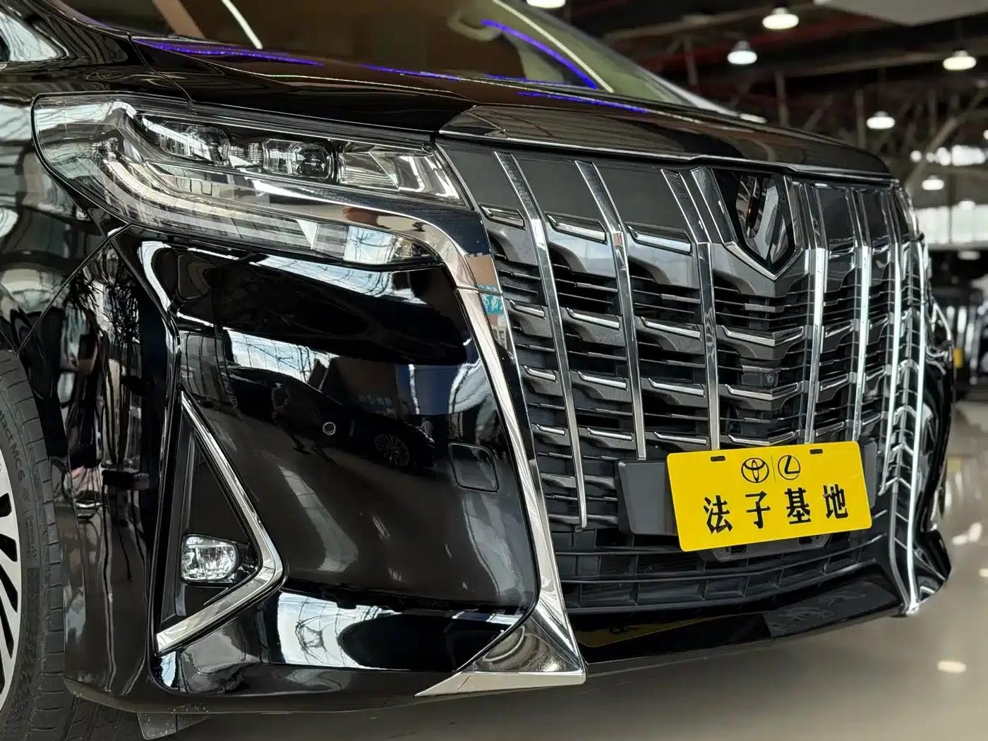 2018 Alphard Facelift 3.5L Premium Edition — миниатюра 5