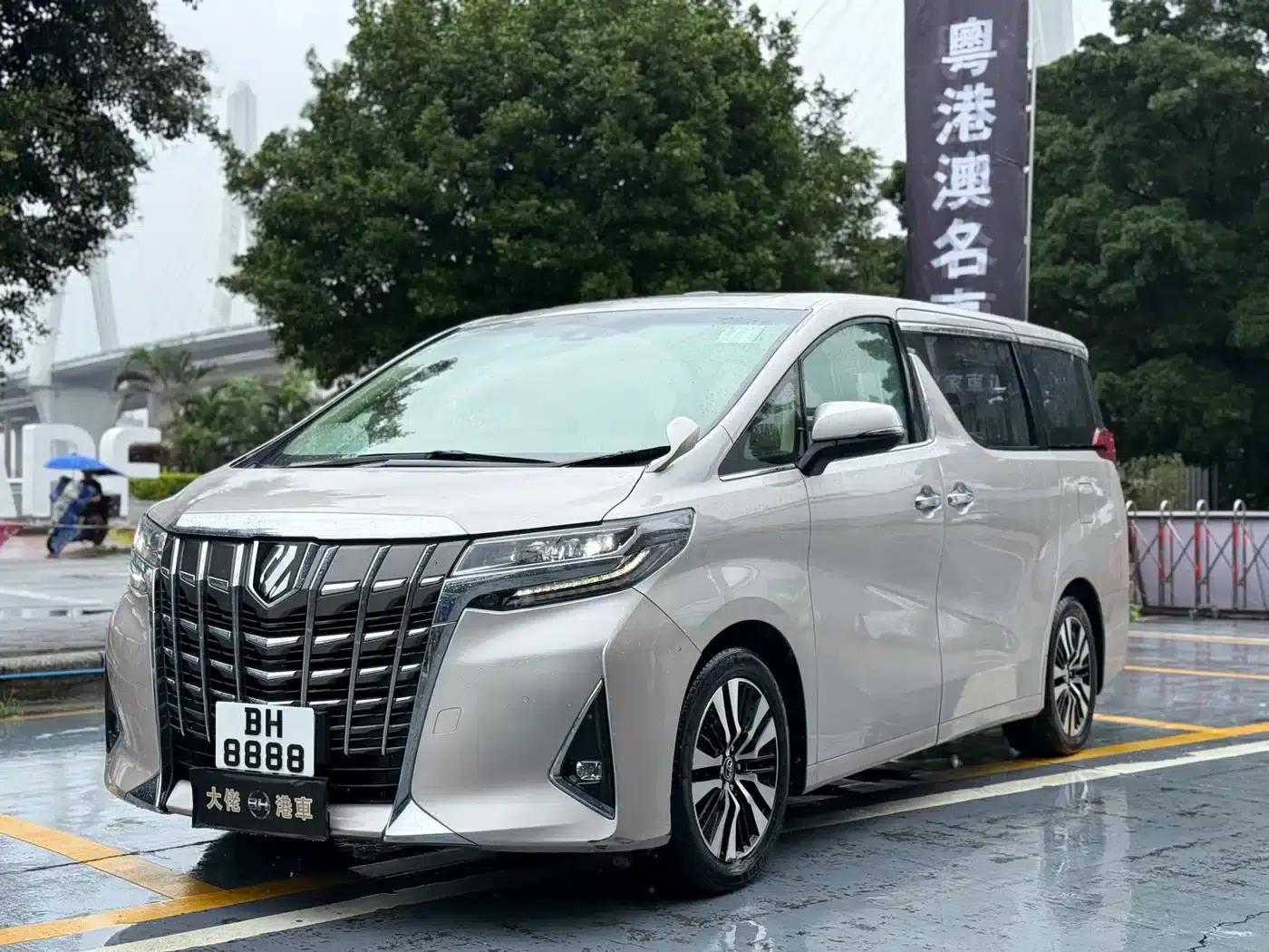 2018 Alphard 3.5L Luxury Edition — миниатюра 1
