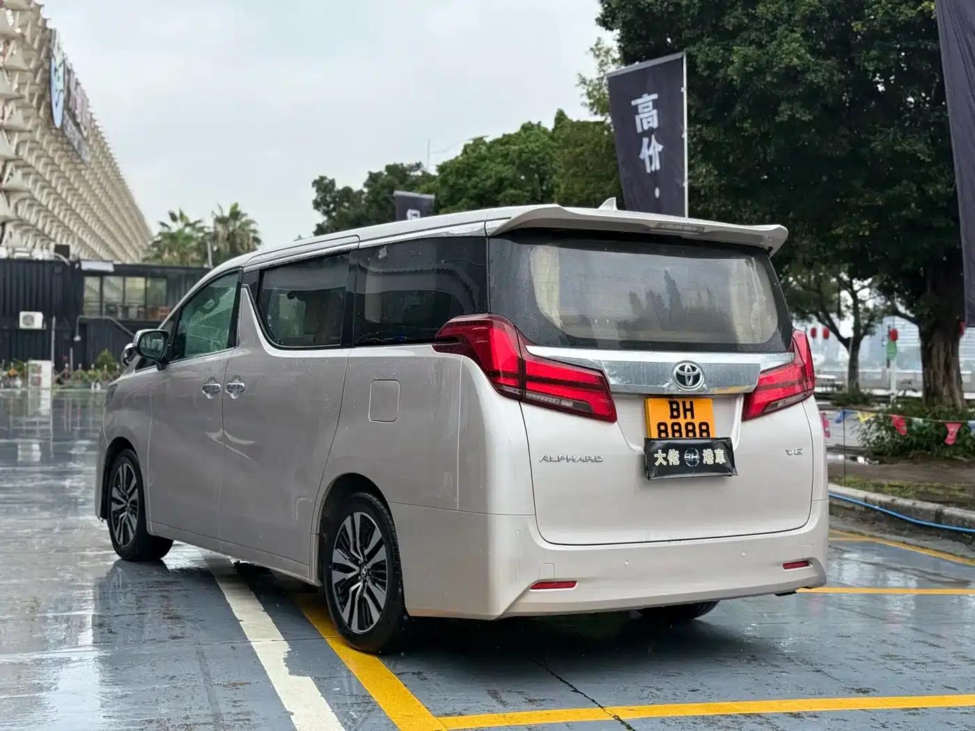 2018 Alphard 3.5L Luxury Edition — миниатюра 7