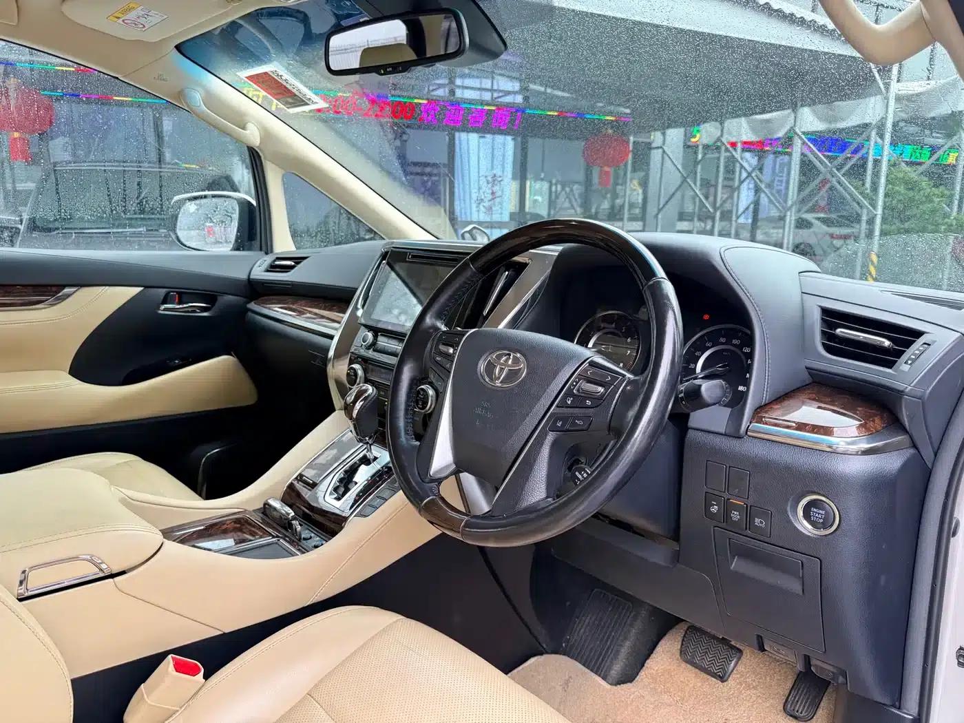 2018 Alphard 3.5L Luxury Edition — миниатюра 9