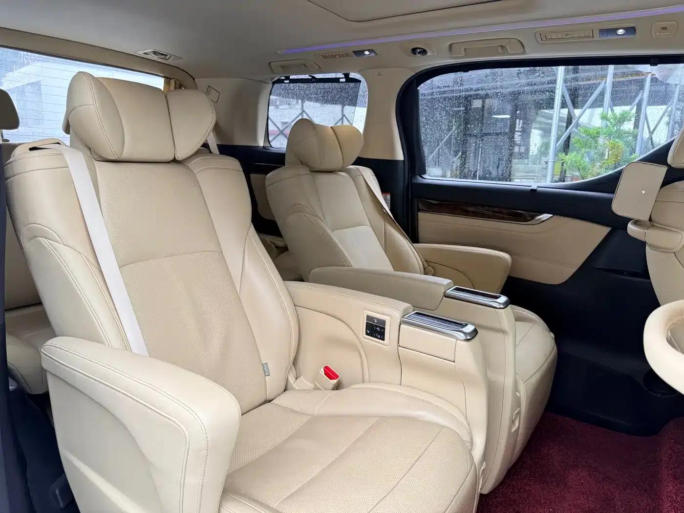 2018 Alphard 3.5L Luxury Edition — миниатюра 10