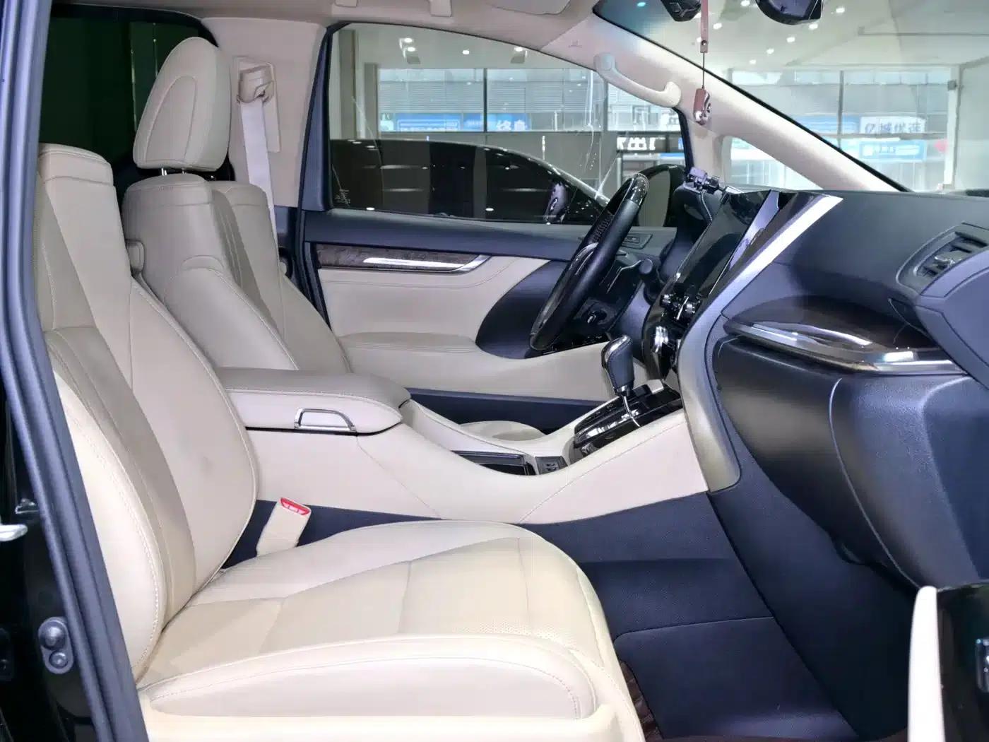 2021 Alphard Hybrid 2.5L Premium Edition — миниатюра 11