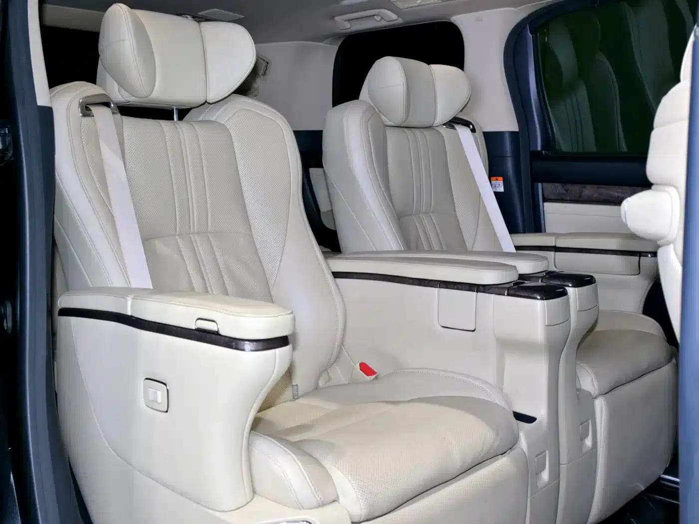 2021 Alphard Hybrid 2.5L Premium Edition — миниатюра 12