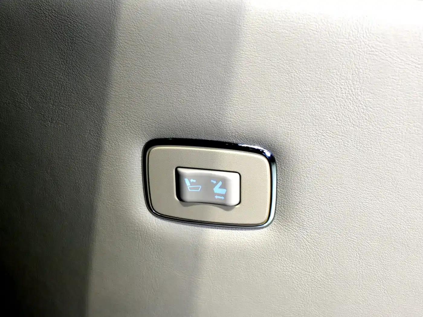 2021 Alphard Hybrid 2.5L Premium Edition — миниатюра 22