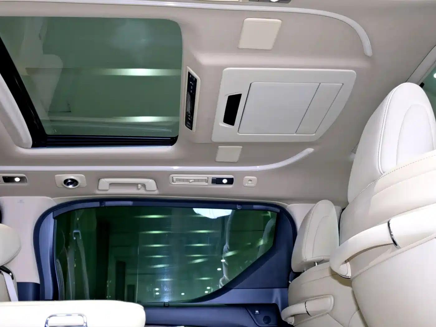 2021 Alphard Hybrid 2.5L Premium Edition — миниатюра 25