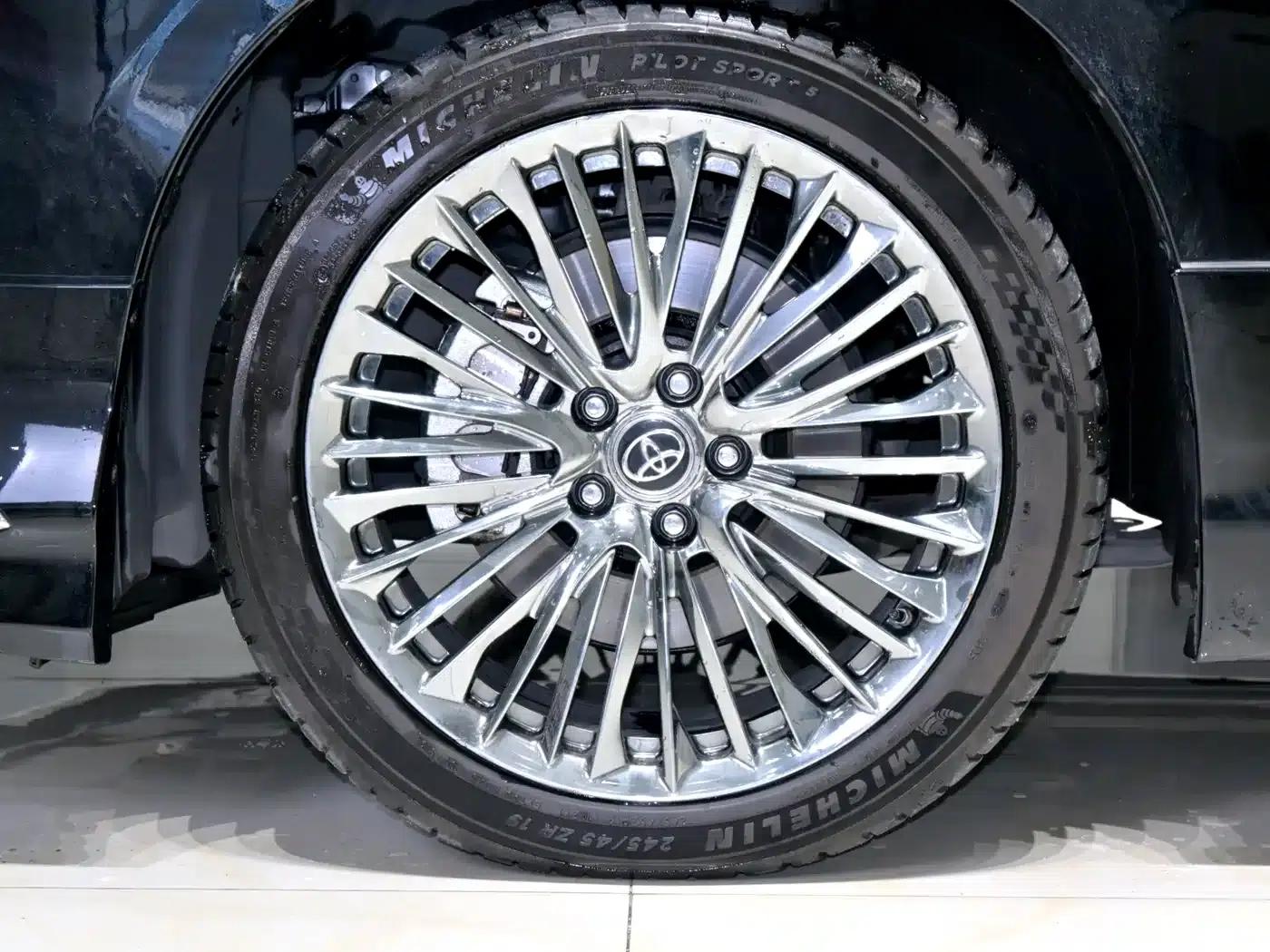 2021 Alphard Hybrid 2.5L Premium Edition — миниатюра 26