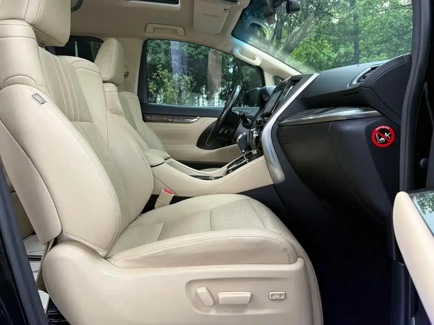 2018 Alphard 3.5L Premium Edition — миниатюра 11