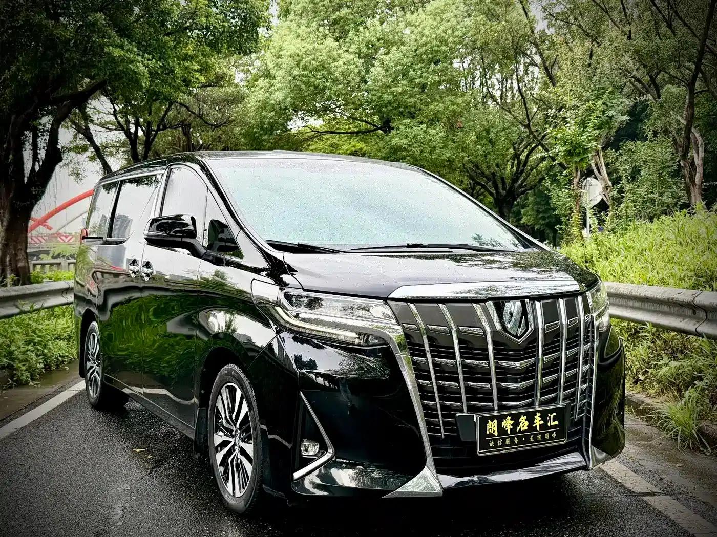 2018 Alphard 3.5L Premium Edition — миниатюра 3