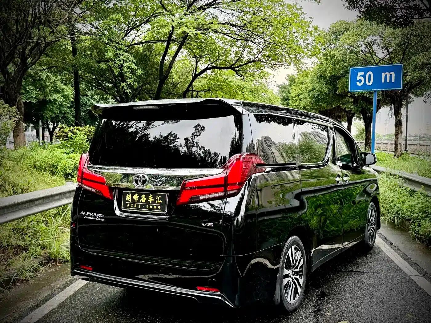 2018 Alphard 3.5L Premium Edition — миниатюра 4