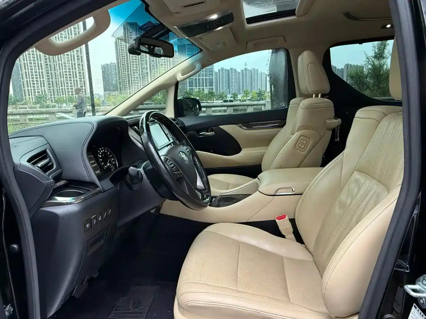 2018 Alphard 3.5L Premium Edition — миниатюра 7