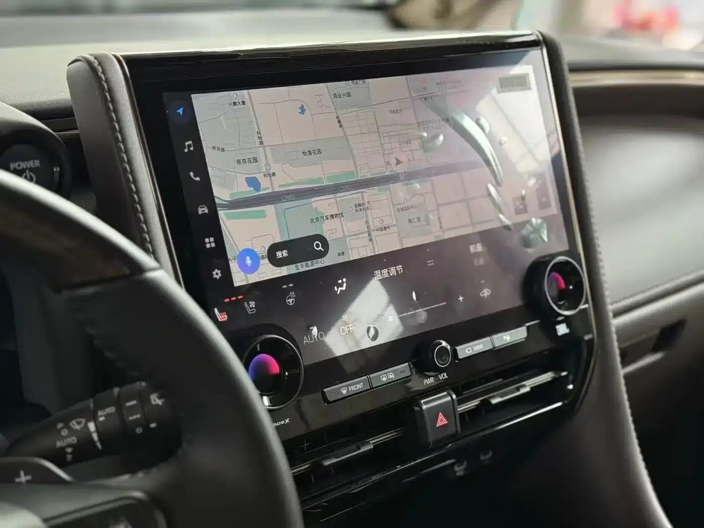 2024 Alphard Hybrid 2.5L Premium Edition — миниатюра 9
