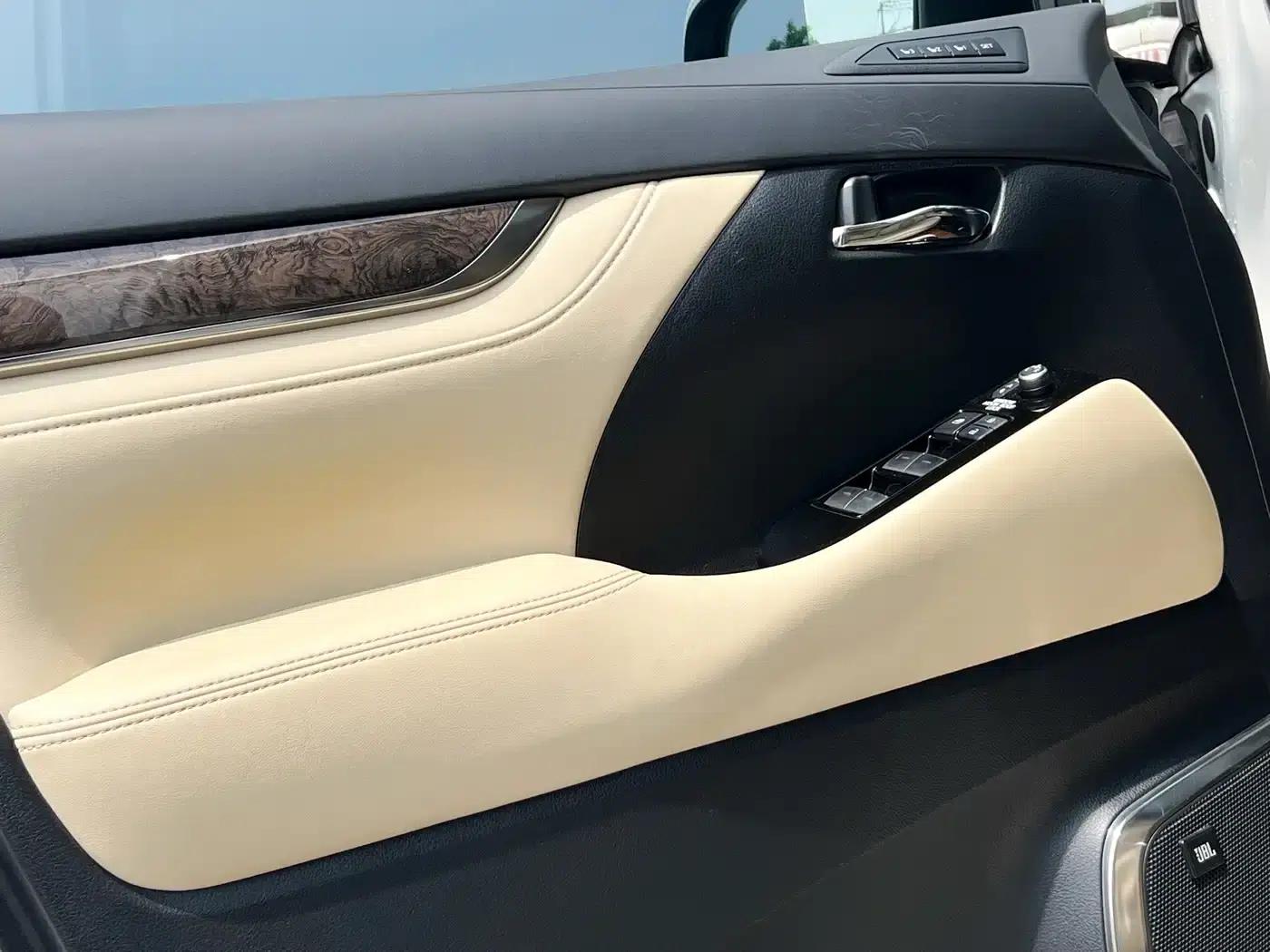 2021 Alphard Hybrid 2.5L Premium Edition — миниатюра 11