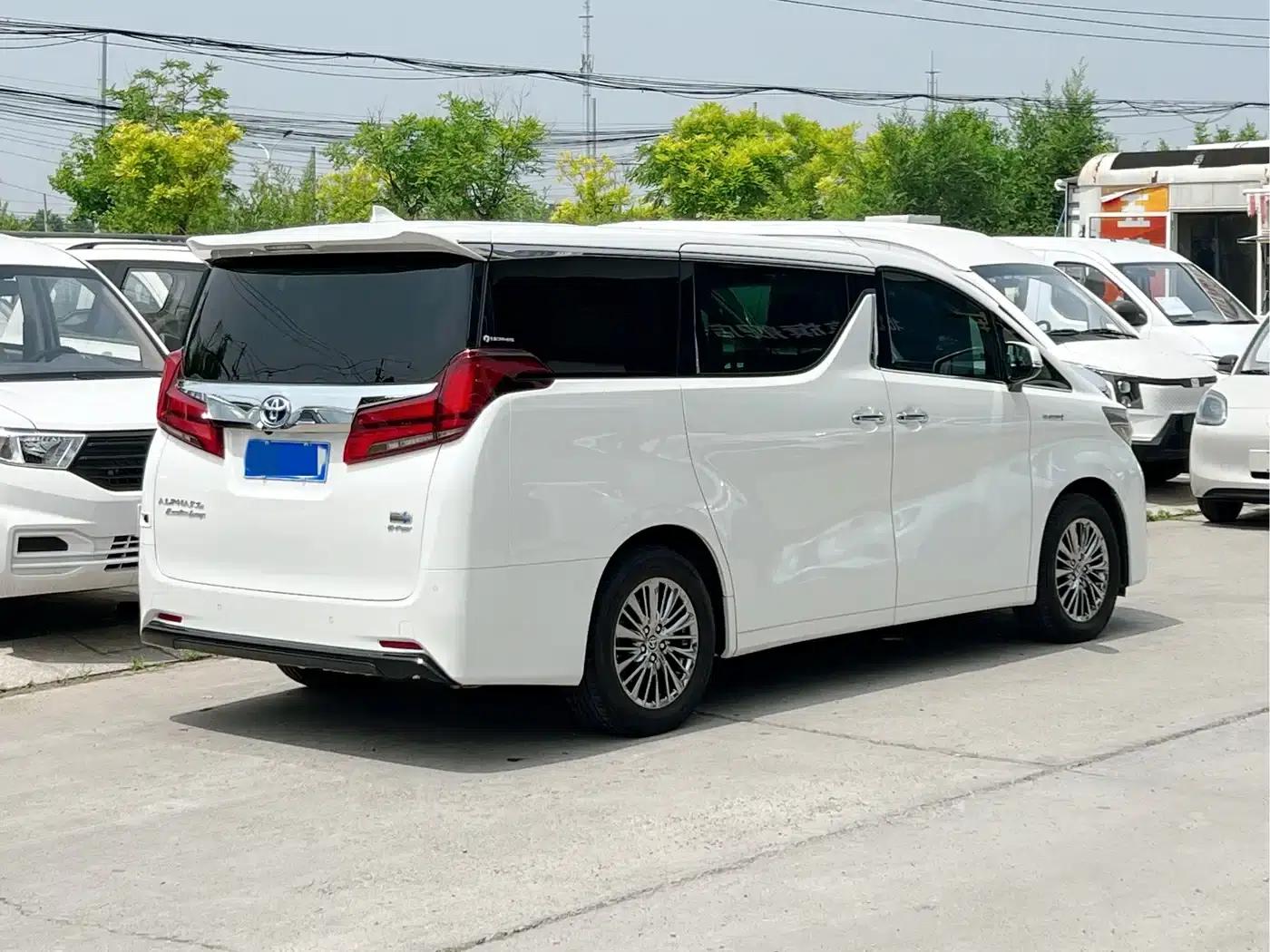 2021 Alphard Hybrid 2.5L Premium Edition — миниатюра 4