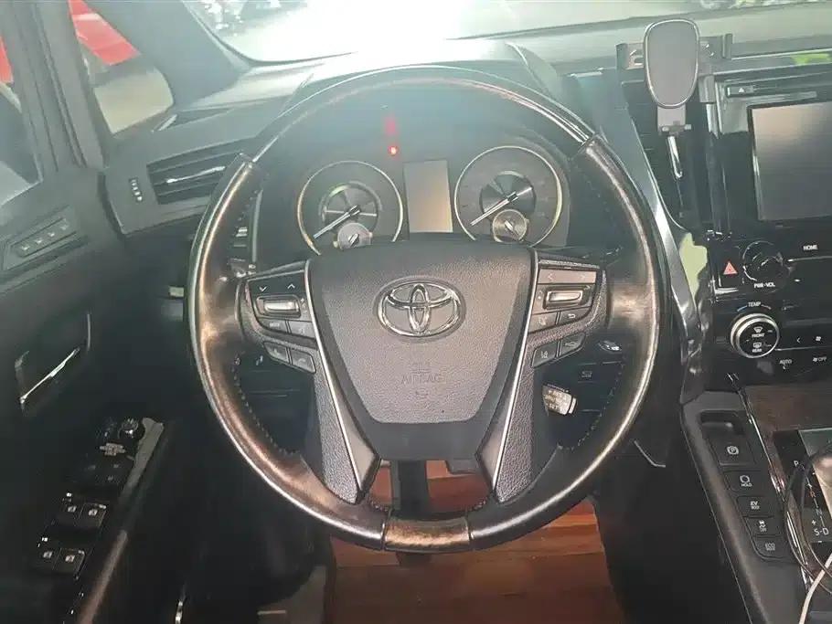 2019 Alphard Hybrid 2.5L Luxury Edition — миниатюра 15