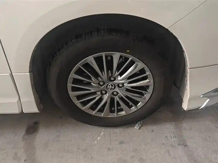 2019 Alphard Hybrid 2.5L Luxury Edition — миниатюра 6