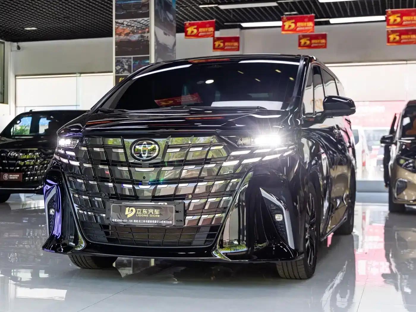 2026 Alphard 2.5L Automatic — миниатюра 2