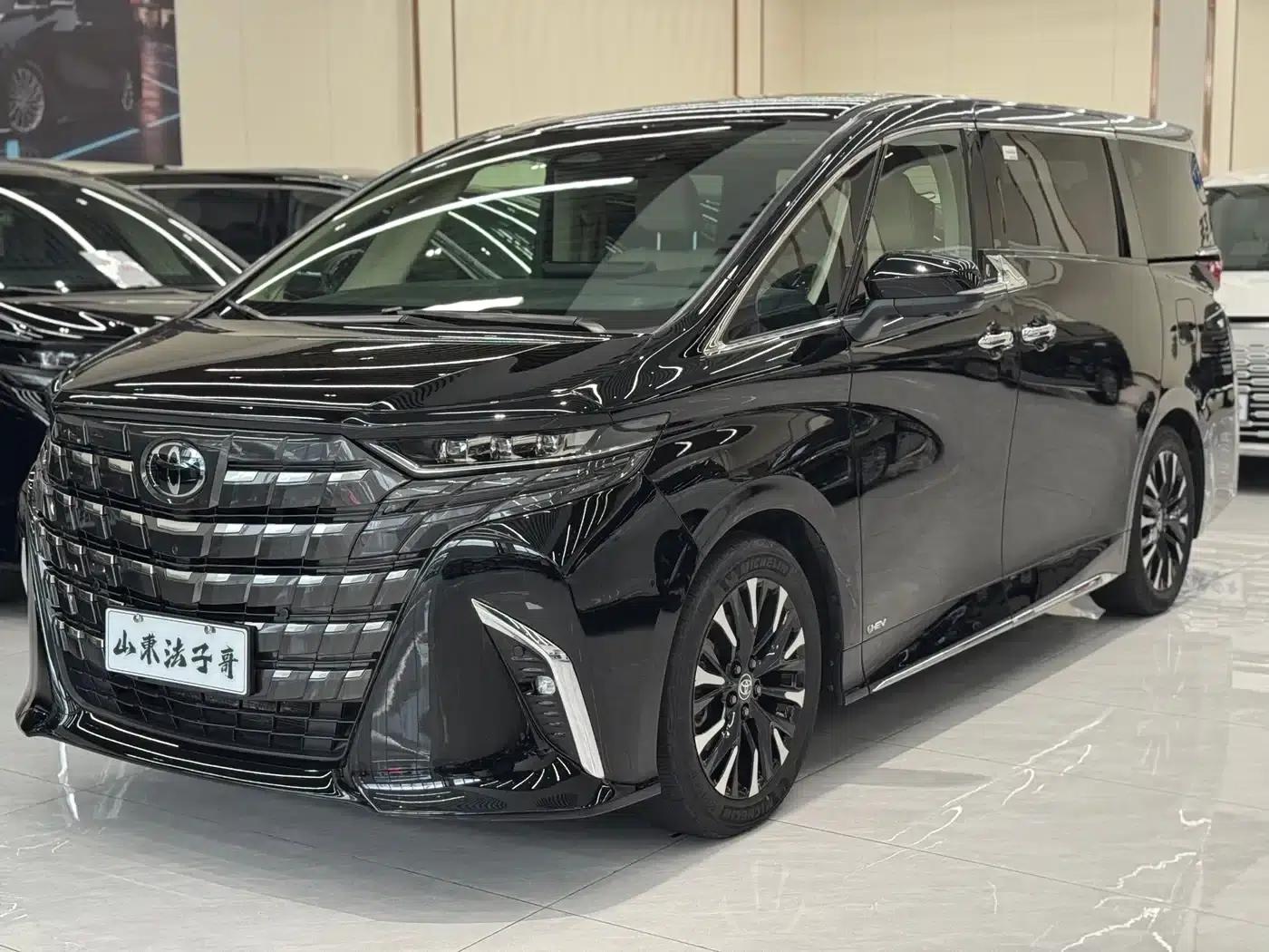 2024 Alphard Hybrid 2.5L Premium Edition — миниатюра 1
