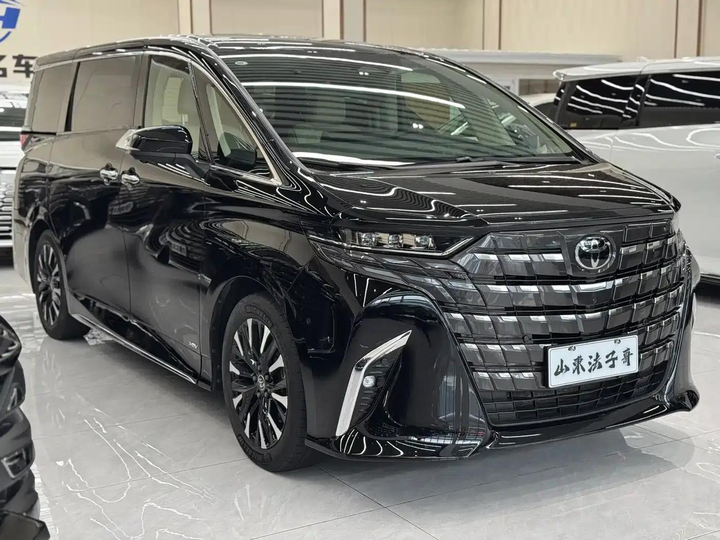 2024 Alphard Hybrid 2.5L Premium Edition — миниатюра 3