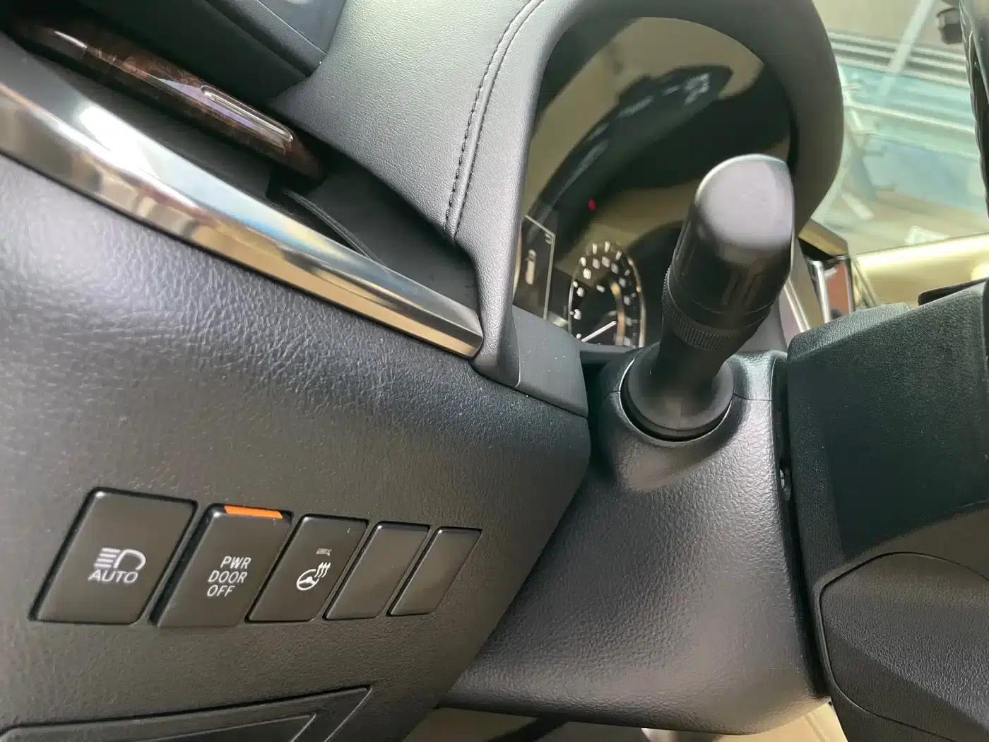 2018 Alphard Facelift 3.5L Luxury Edition — миниатюра 12