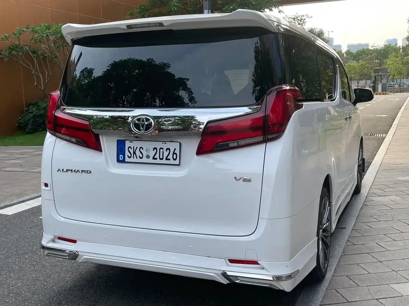 2018 Alphard Facelift 3.5L Luxury Edition — миниатюра 4