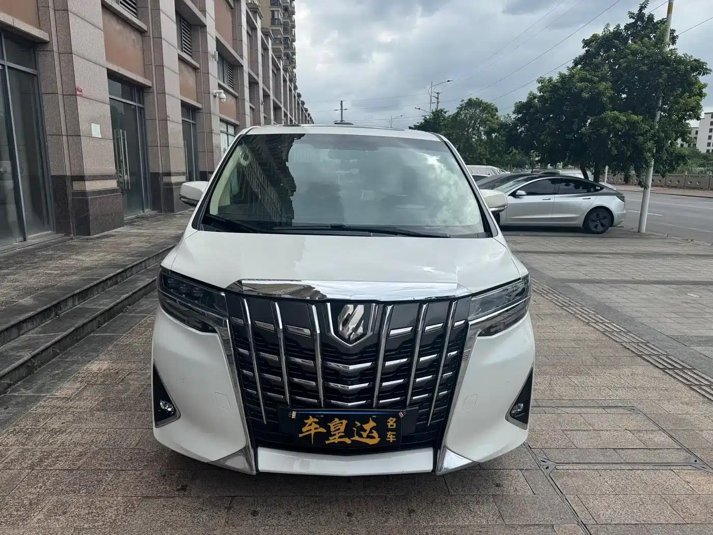 2018 Alphard Facelift 3.5L Premium Edition — миниатюра 2