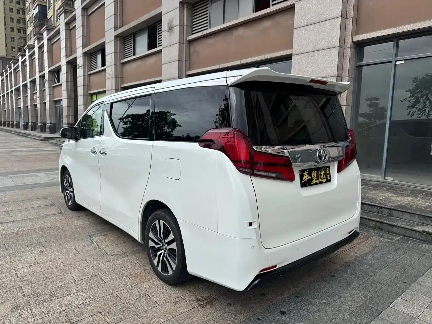 2018 Alphard Facelift 3.5L Premium Edition — миниатюра 4