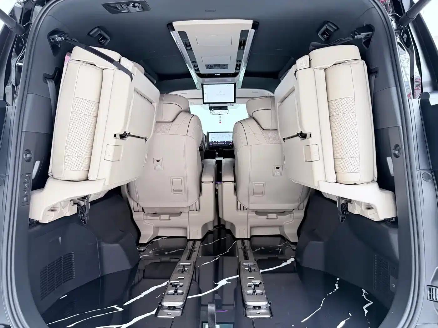 2024 Alphard Hybrid 2.5L Premium Edition — миниатюра 10