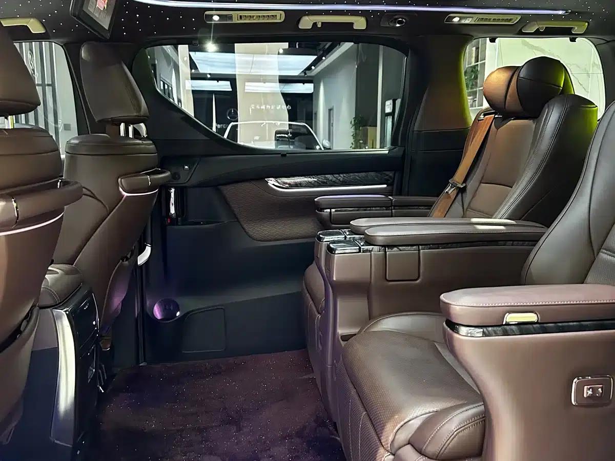 2015 Alphard 3.5L Premium Edition — миниатюра 4