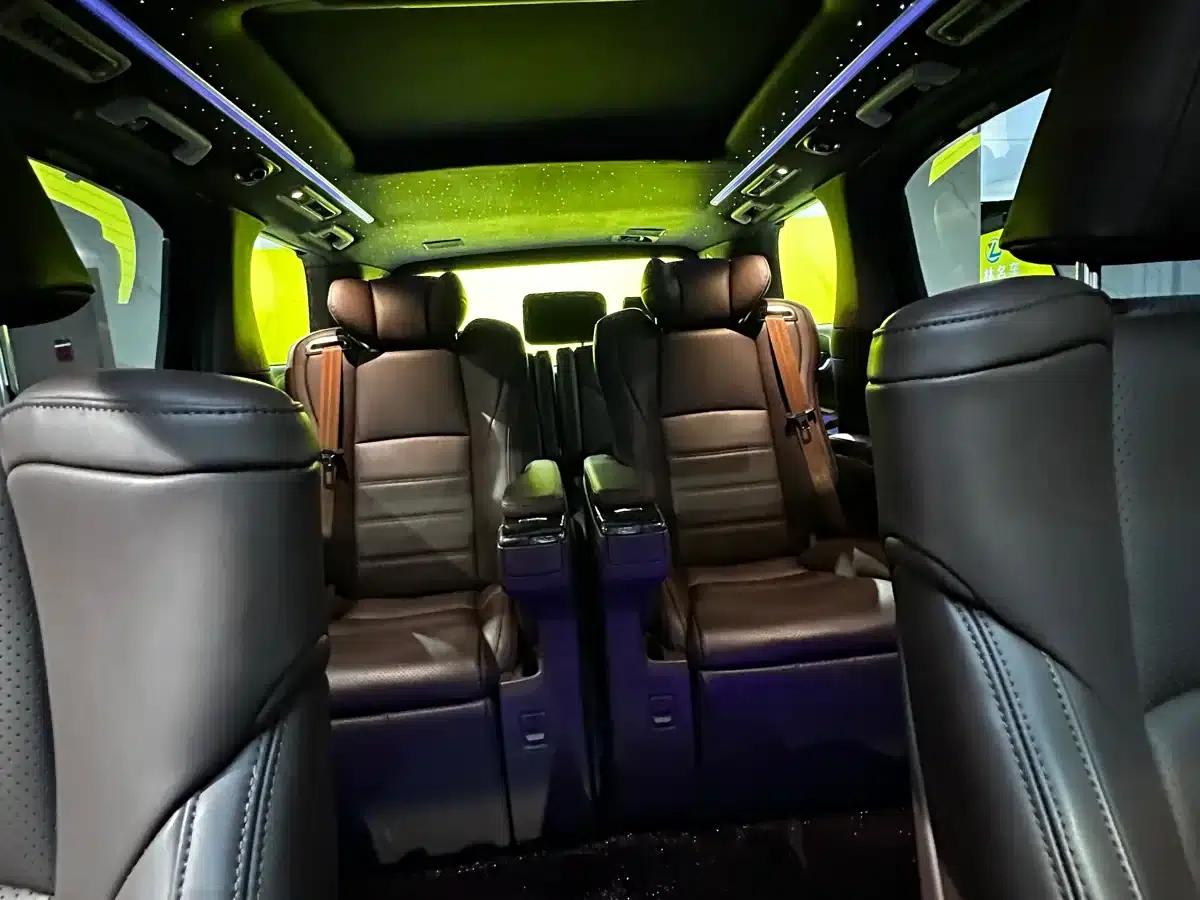 2015 Alphard 3.5L Premium Edition — миниатюра 8