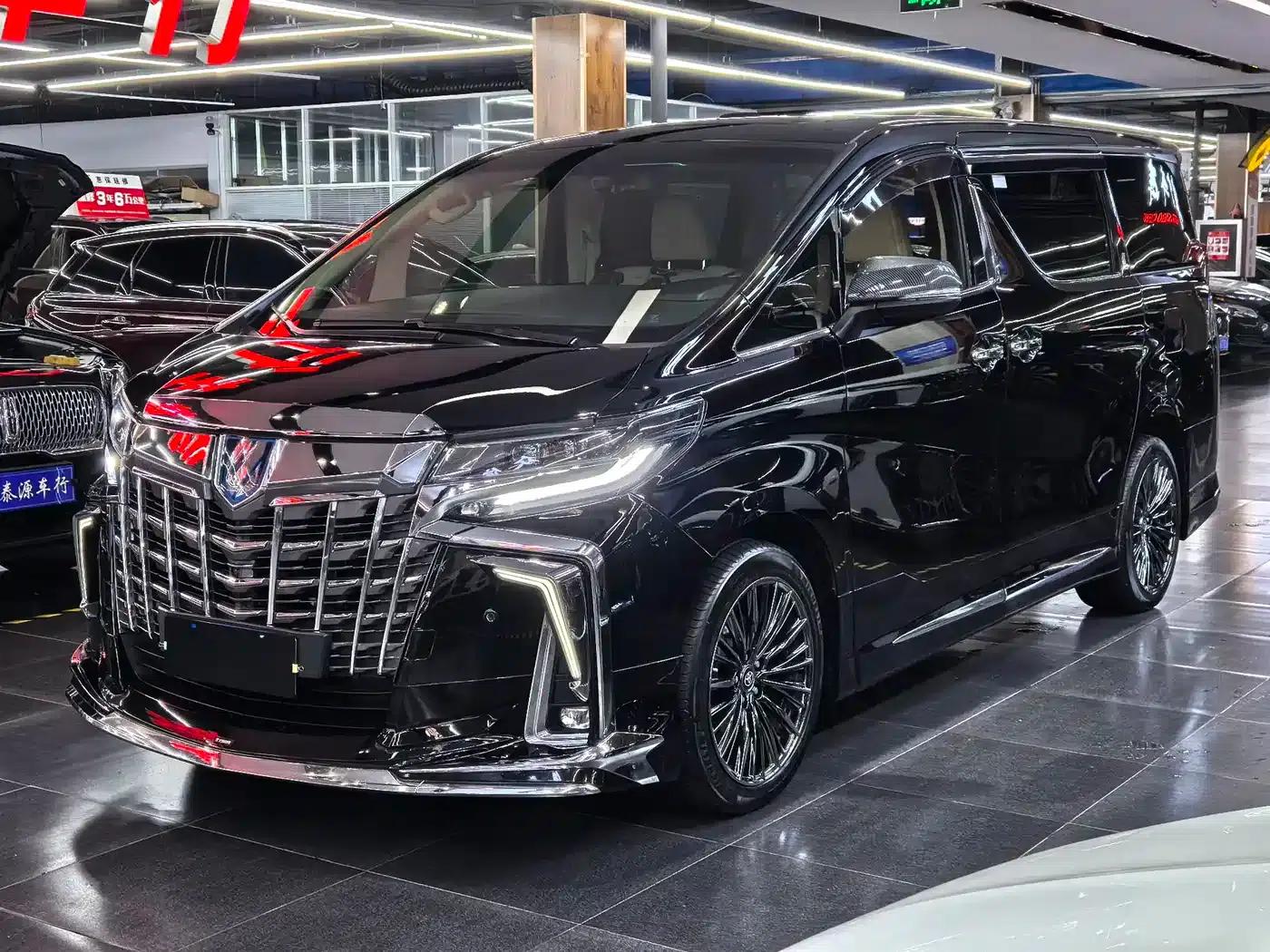 2018 Alphard 3.5L Premium Edition — миниатюра 1