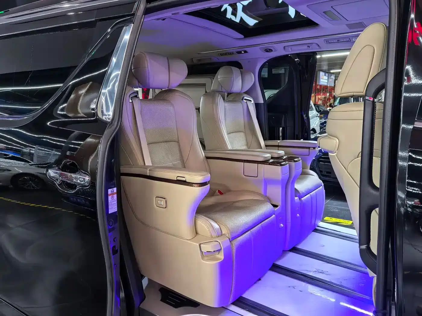 2018 Alphard 3.5L Premium Edition — миниатюра 11